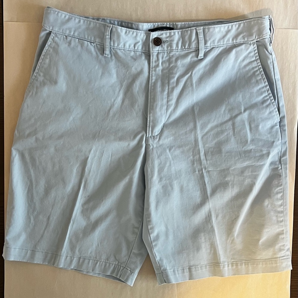 Lands' End Men's Sky Blue Flat Front Shorts